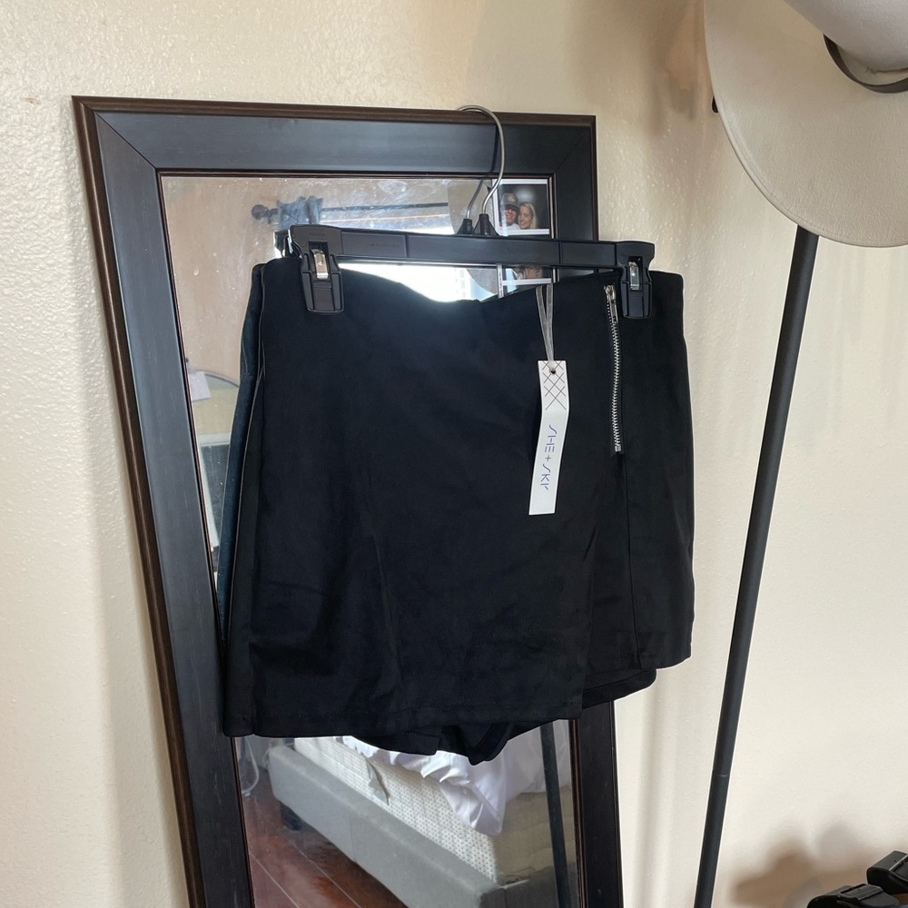 Skort